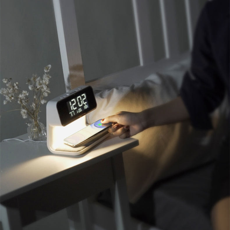 LumaCharge™ - 3-in-1 Nachttischlampe - Modern Stil - Multifunktionale Tischleuchte