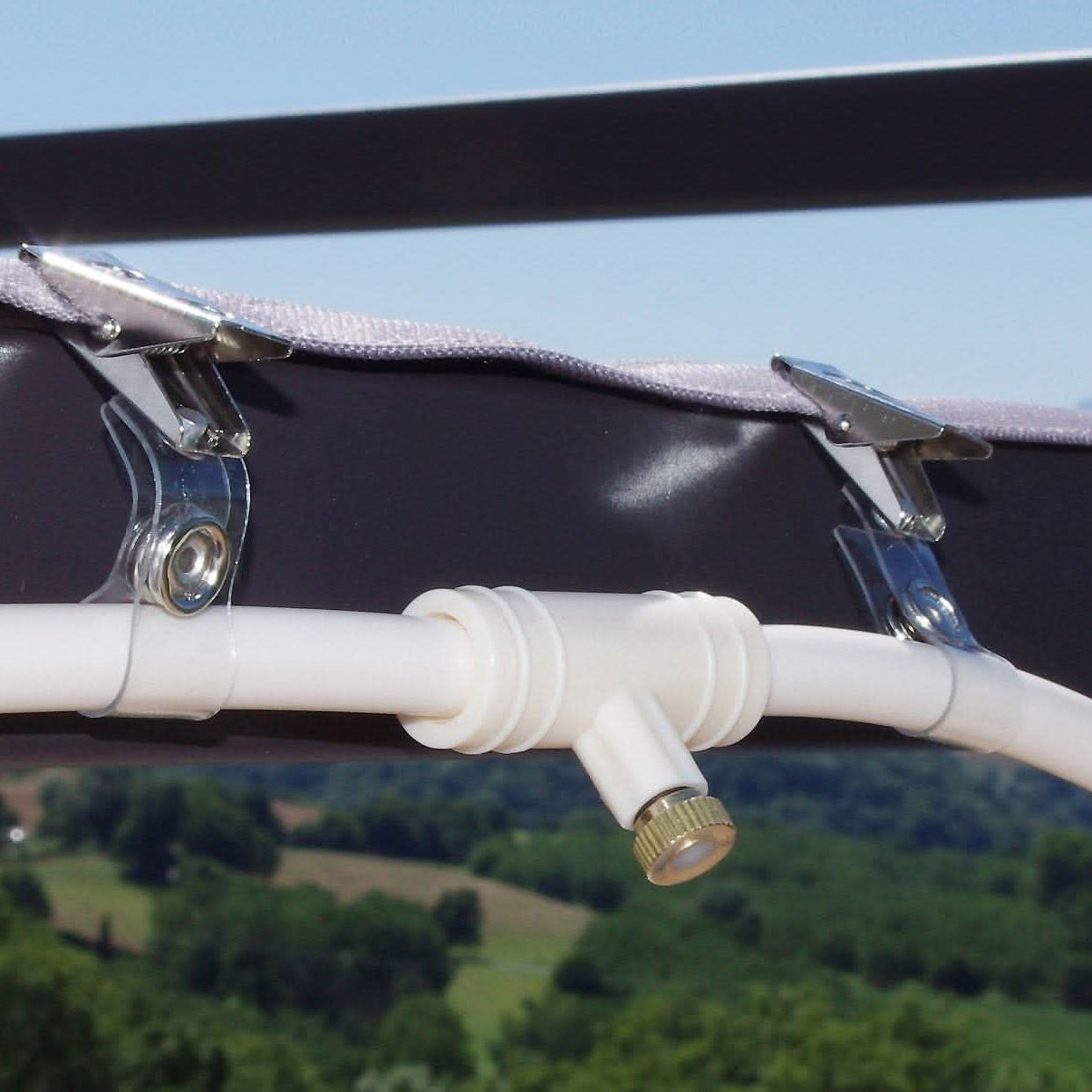 AquaCool Sprinkler System - UV-beständiger Kunststoff, Effiziente Bewässerung 3