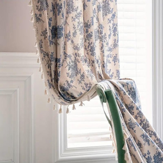 Boreal Floral Vorhang - Halbtransparent, Blaues Rosenmuster, 100% Polyester 0