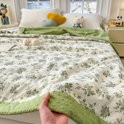 Breezy Sommerdecke - Atmungsaktives Polyester, Blumenmuster für kühlenden Schlafkomfort 3