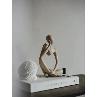Dorian Skulptur - Abstrakte Harzfigur, Inspiriert von Rodin 0