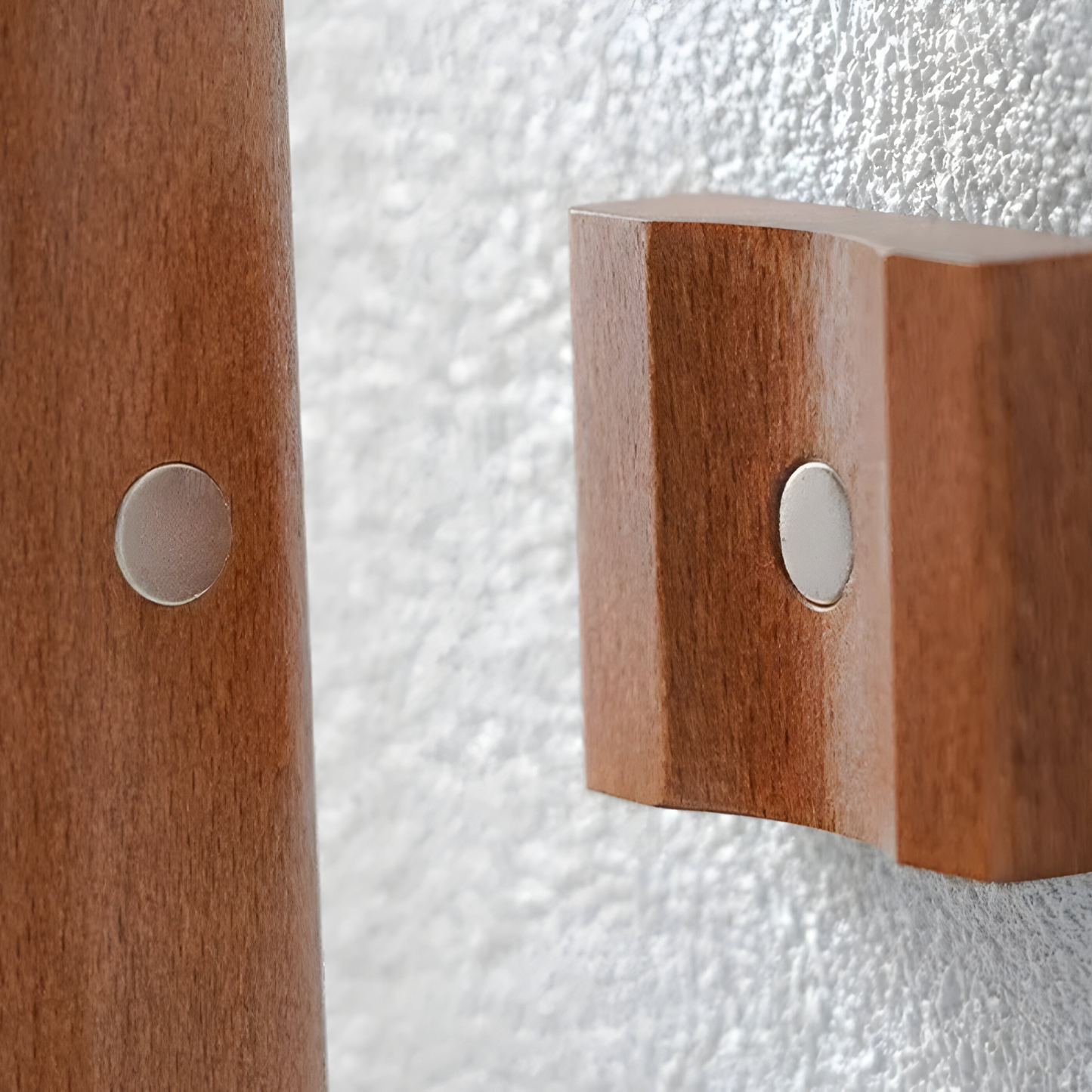 KomfortKick Schuhlöffel Lang - Walnussholz, Magnetische Befestigung 5