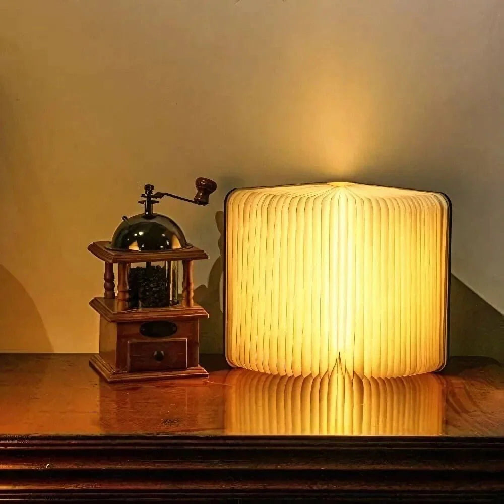 LumiFold Tischlampe - Faltbar, Kabellose Nutzung, 360° Beleuchtung 2