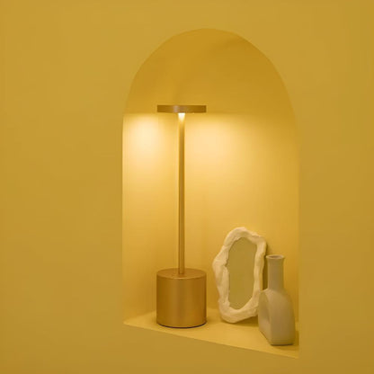 Lumi Akku Tischleuchte - Tragbares Design, Einstellbare Helligkeit 7