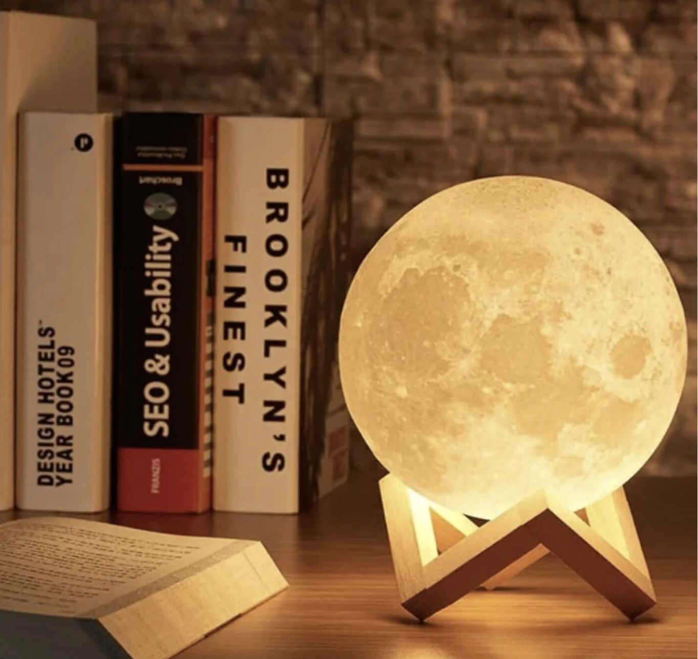 Lunaro Mondlampe - LED, Kabellos, Dimmbar mit Holzständer 0
