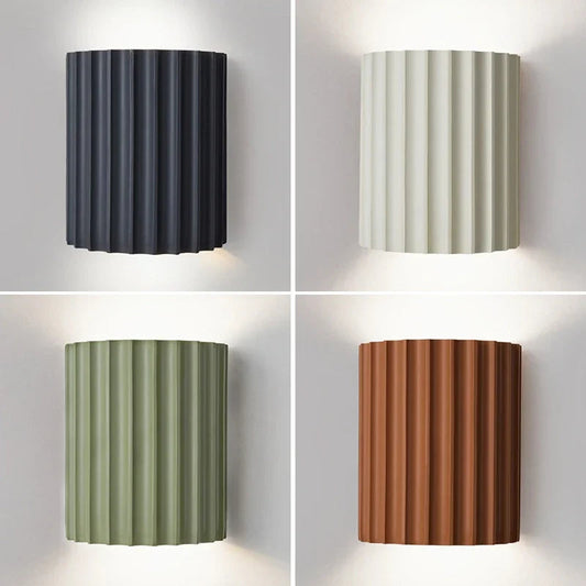 Natura Wandleuchte Schwarz - Kunstharz, Minimalistisches Design 1