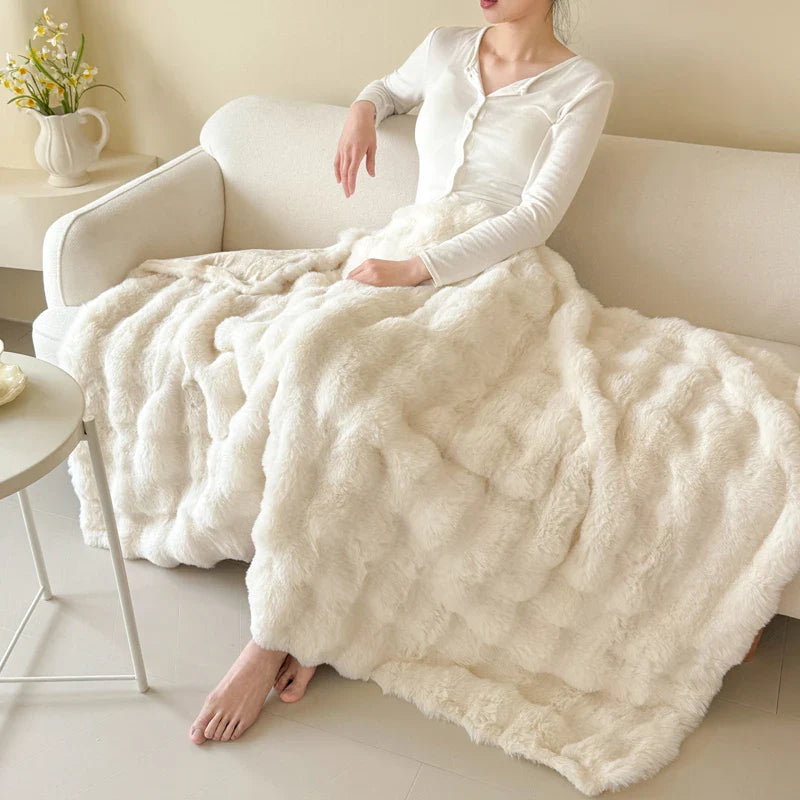 SoftHaven™ – Flauschige Wohndecke – Extra Weich & Doppellagig