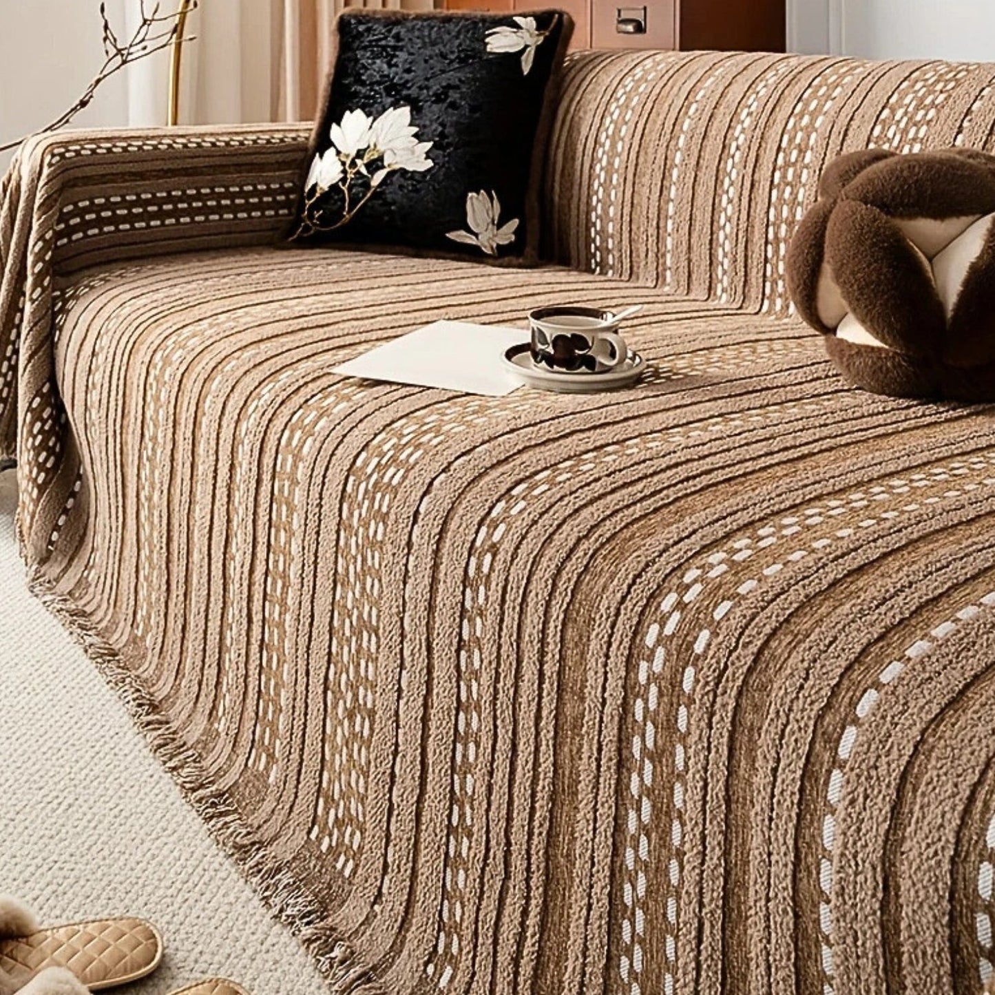 Sahara Sofaüberwurf - Plüsch, Rutschfest im Boho-Stil 0
