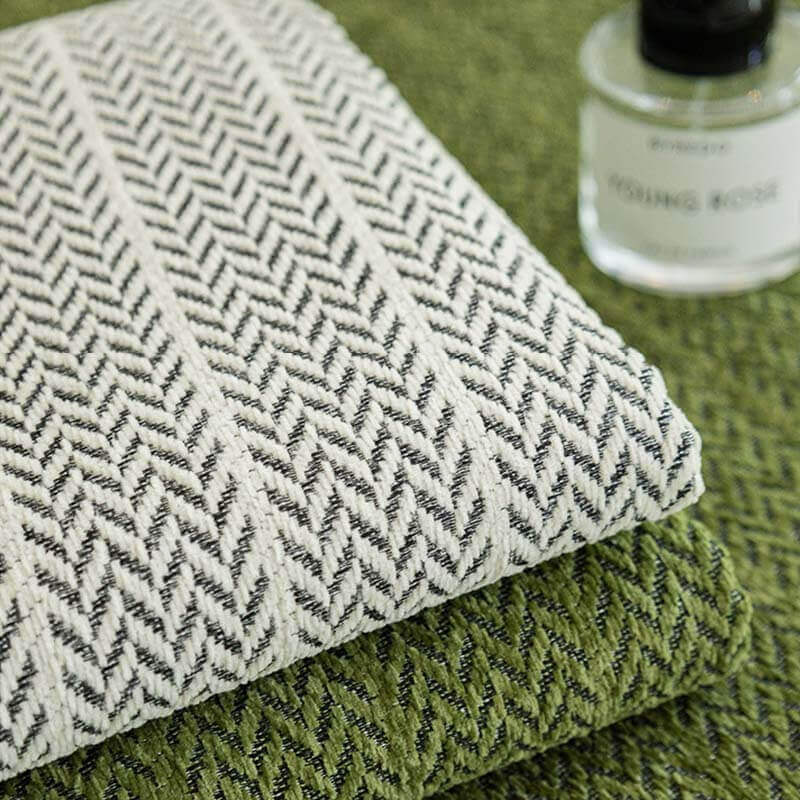 PetShieldWeave™ - Chenille Sofaüberwurf - Haustierfreundlicher Stil - Rutschfester Sofaschutz