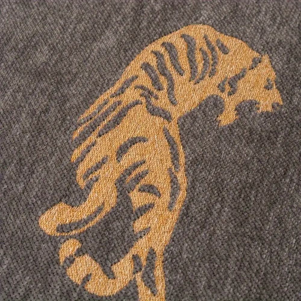 Tigra Sofabezug - Luxus Chenille, Modernes Tigermotiv, Maschinenwaschbar 5